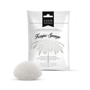 Witte verpakking van de witte konjac spons en ervoor een witte spons Witte verpakking van de witte konjac spons en ervoor een witte spons